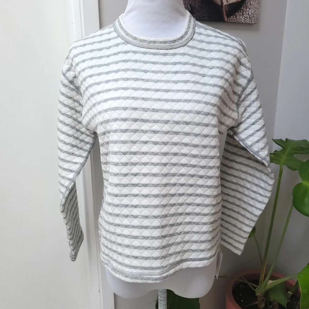 NWT NEW J. Crew Reversible Quilted Pullover Striped‎ Sweatshirt XXS Gray White